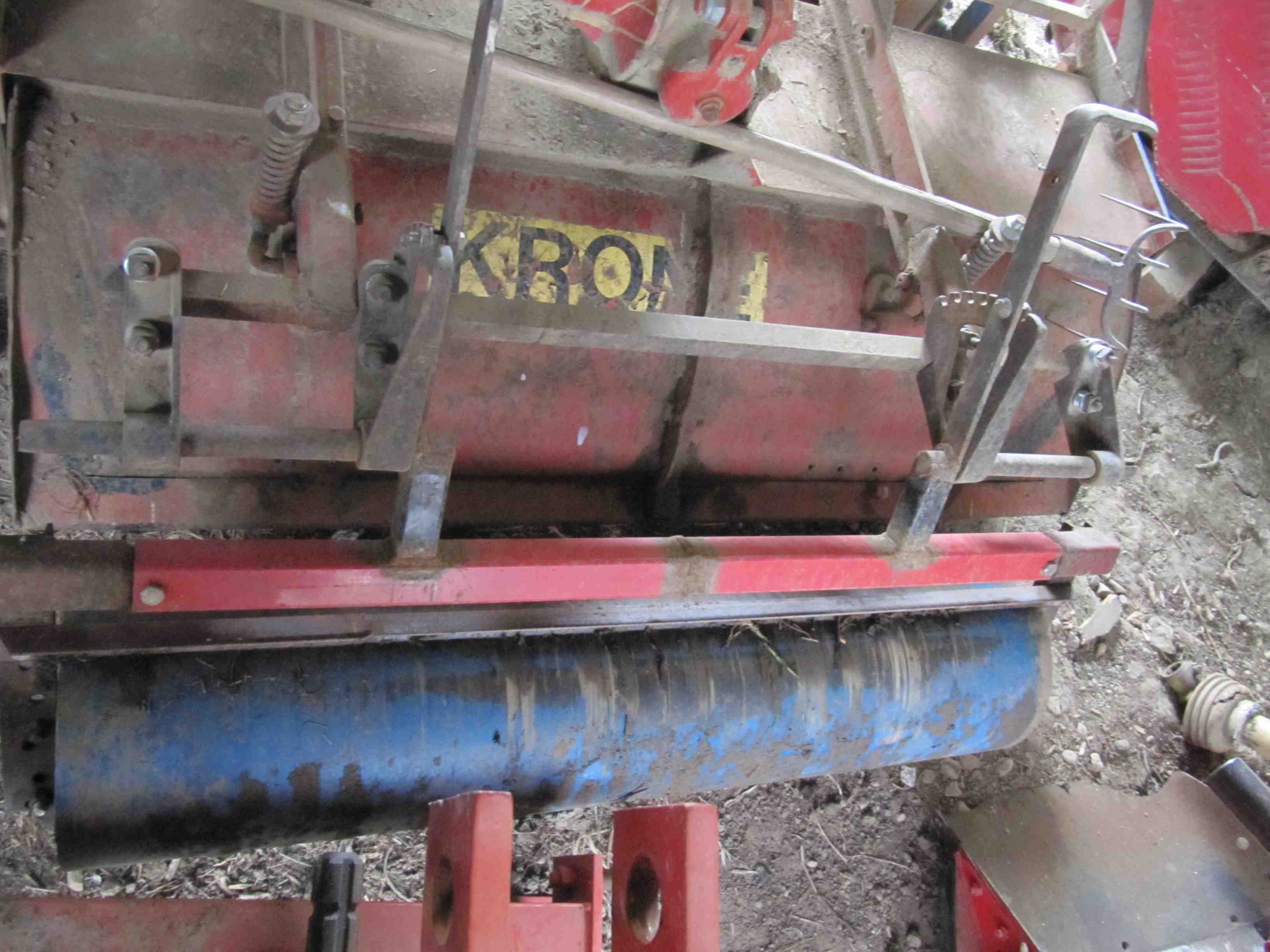 rouleau plombeur rajouté sur fraise.jpg